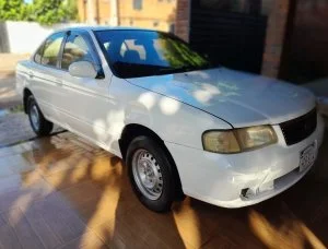 HERMOSO NISSAN SUNNY AÑO 2004