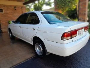 HERMOSO NISSAN SUNNY AÑO 2004